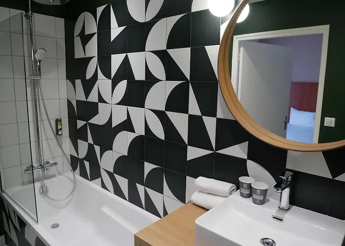 Logis Hotel & Restaurant - Le Saint-Louis