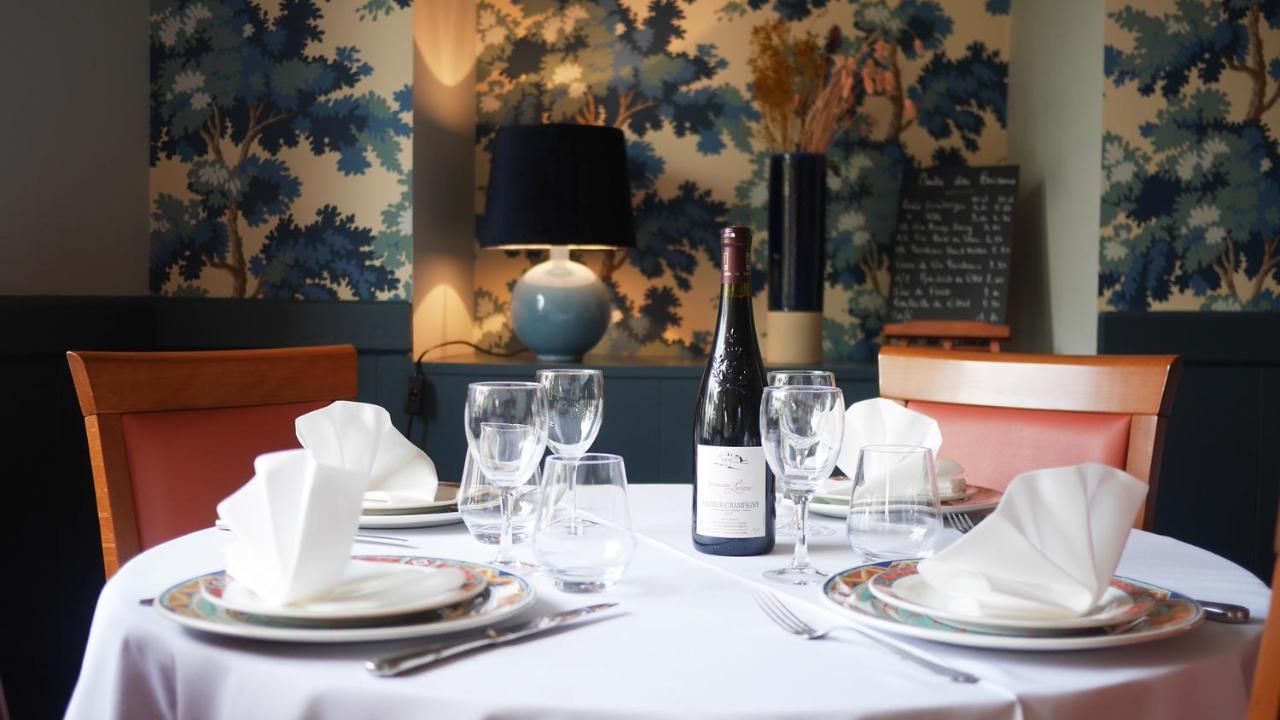 Logis & Restaurant - Le Saint-louis Hotel 3*