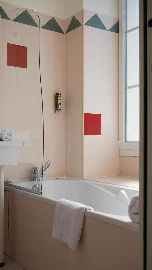 Logis & Restaurant - Le Saint-louis Hotel