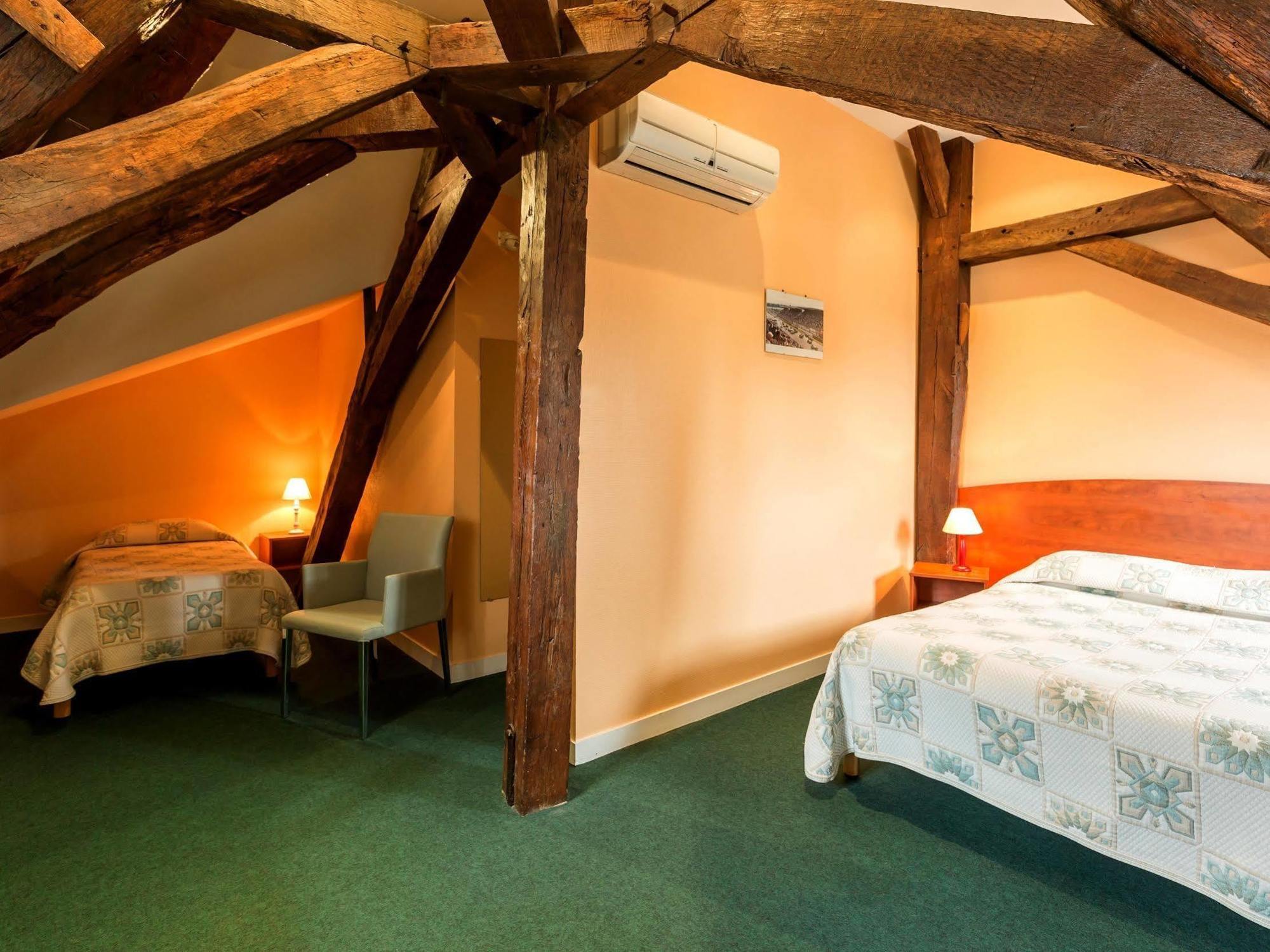 Logis & Restaurant - Le Saint-louis 3*