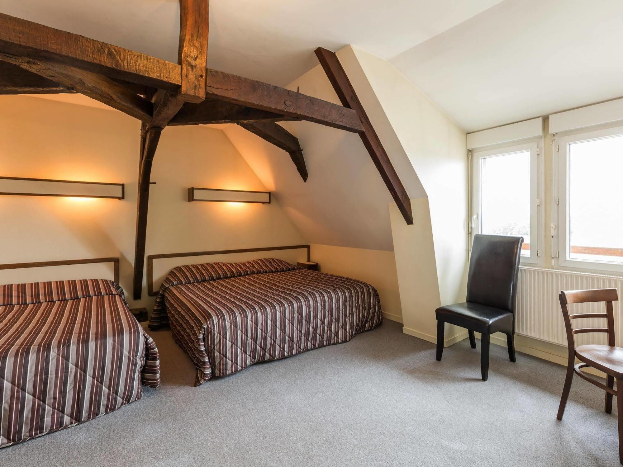 Logis & Restaurant - Le Saint-louis Hotel