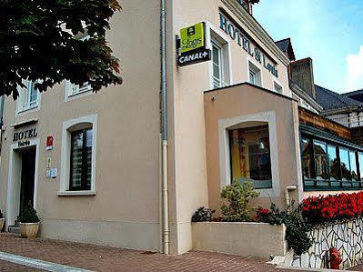 Hotel Logis & Restaurant - Le Saint-louis 3*